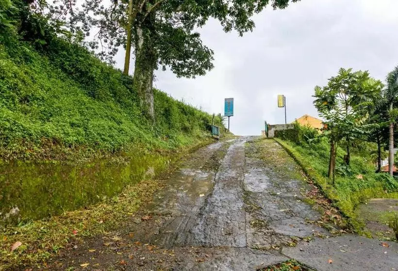 Spot On 2584 Hotel Karya Nunggal Asri