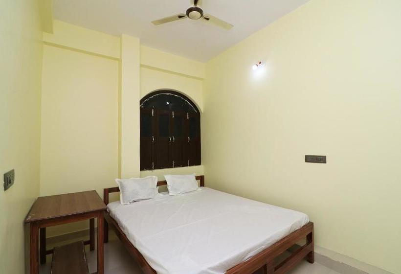 ホテル Spot On 41904  R.r Palace