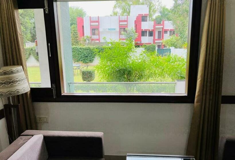 호텔 Whistling Greens