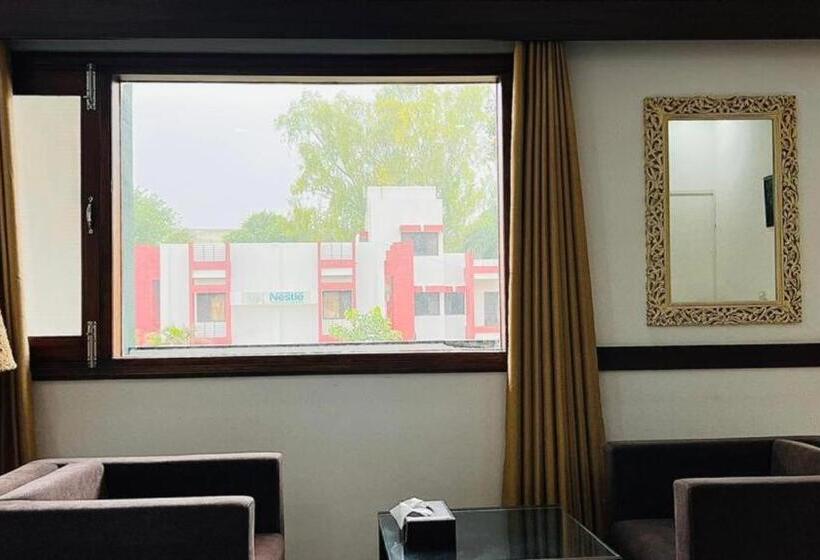 호텔 Whistling Greens