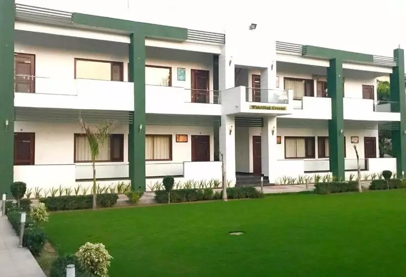 Hotelli Whistling Greens