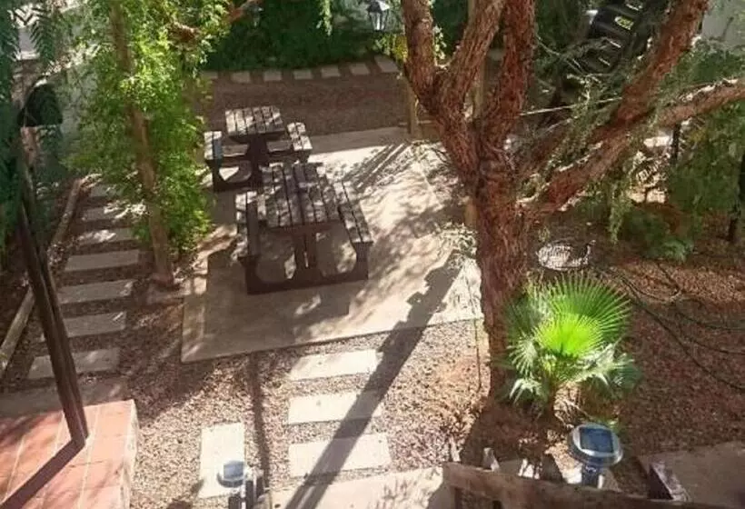 Majatalo Geluksdam Guest House