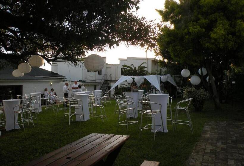 펜션 The Historic Pig And Whistle Inn