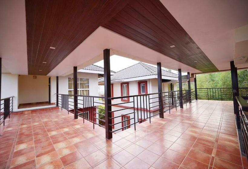 리조트 Forest Escapes Koyna