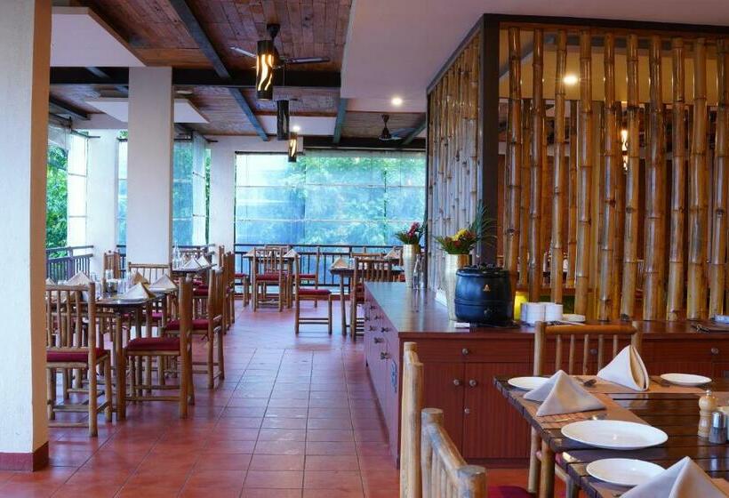 리조트 Forest Escapes Koyna