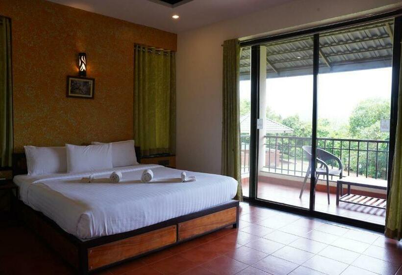 리조트 Forest Escapes Koyna