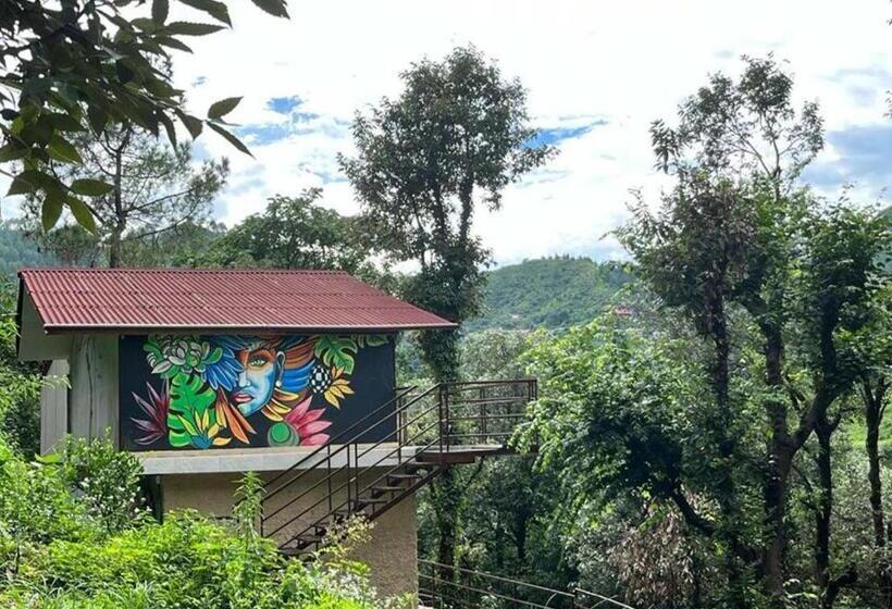 Skywood Resort Shoghi