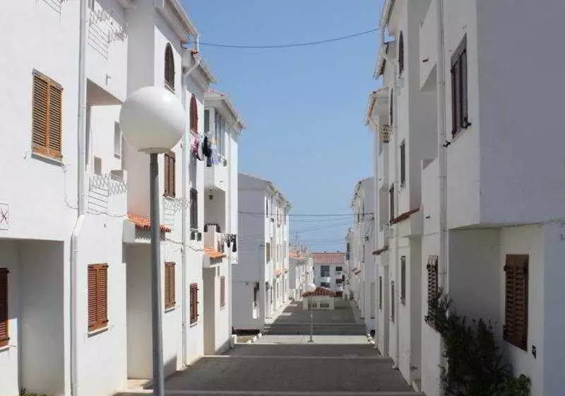 Apartamentos Hibiscus 3000