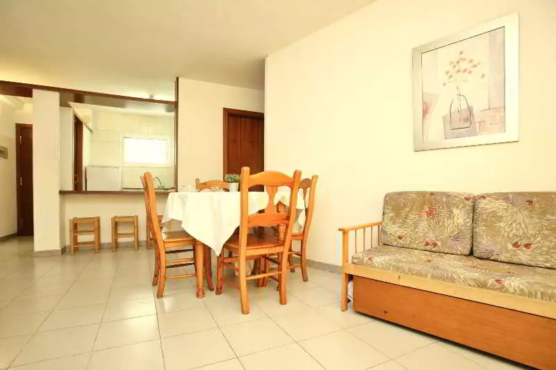 Apartamentos Sol Daurat