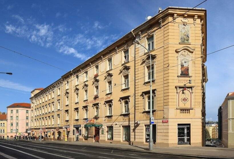 Szálloda Golden City Garni
