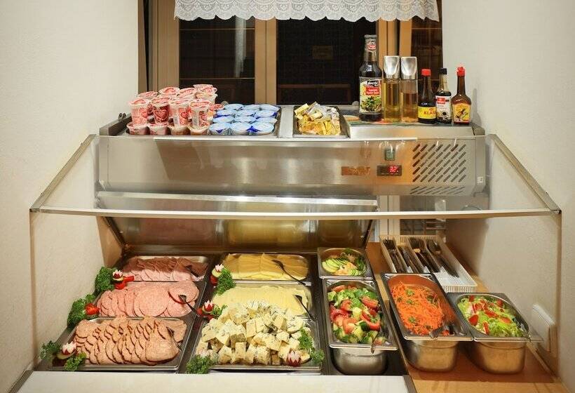 Szálloda Golden City Garni