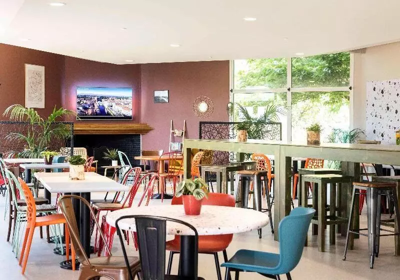 هتل Greet Hôtel Castres Saix