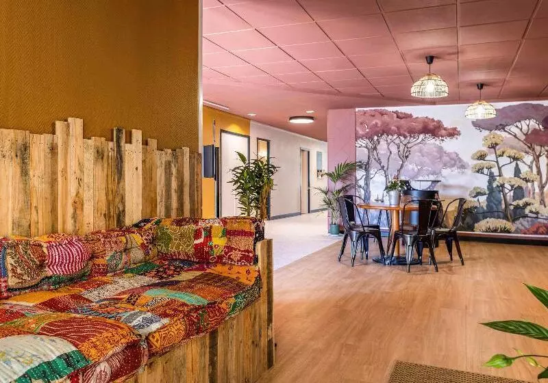 هتل Greet Hôtel Castres Saix