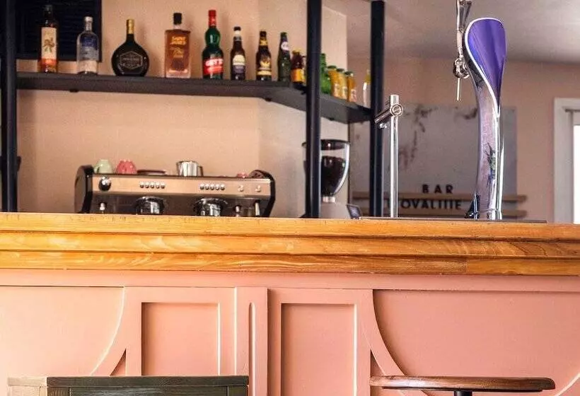 هتل Greet Hôtel Castres Saix