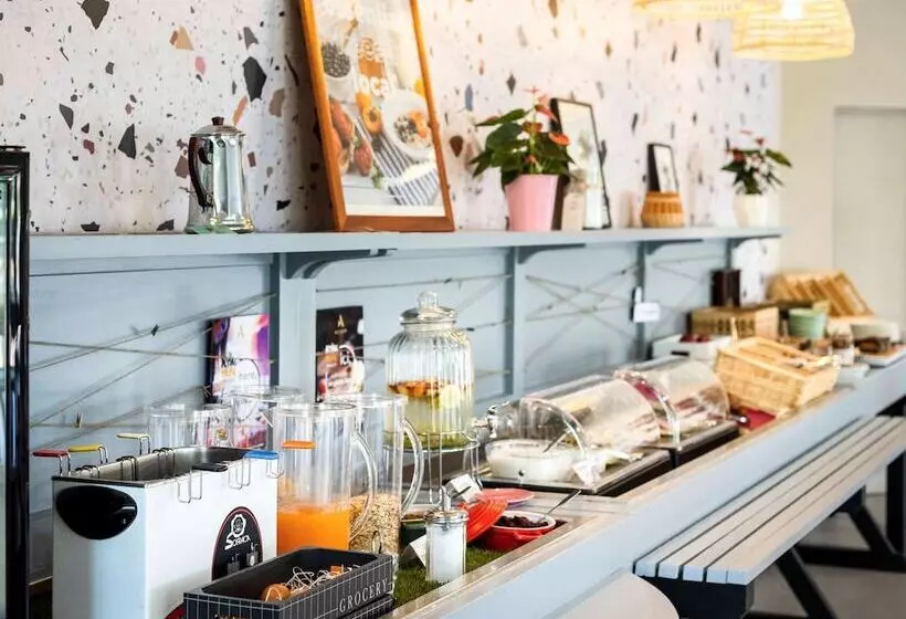 هتل Greet Hôtel Castres Saix