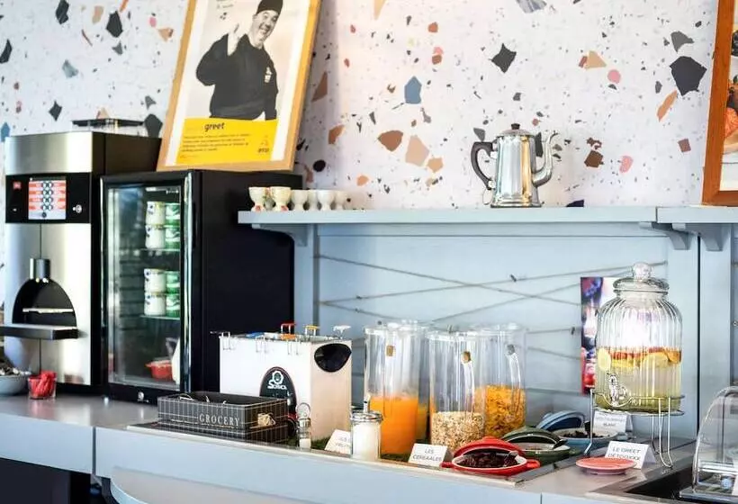 هتل Greet Hôtel Castres Saix