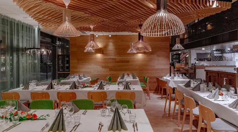 בית מלון כפרי Holiday Inn Helsinki City Centre, An Ihg