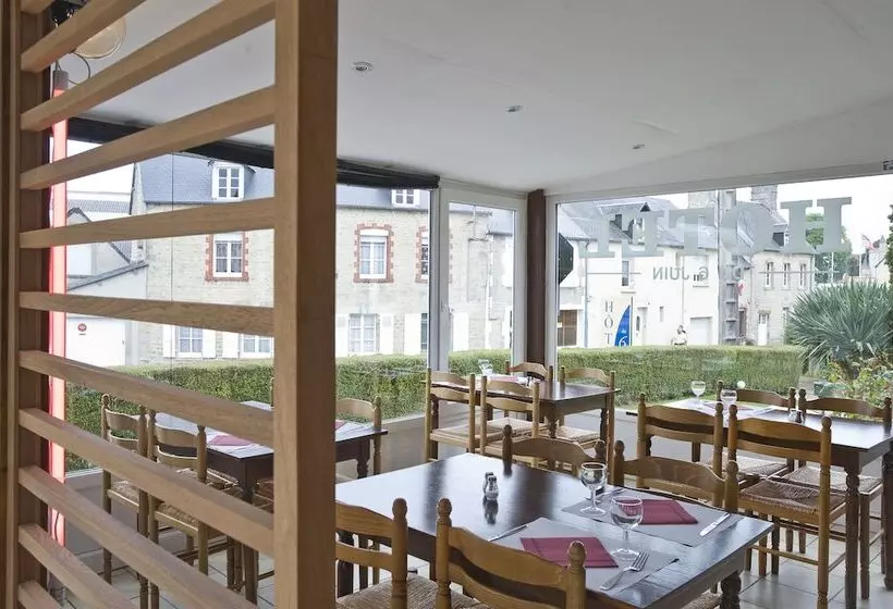 호텔 Hôtel Du 6 Juin