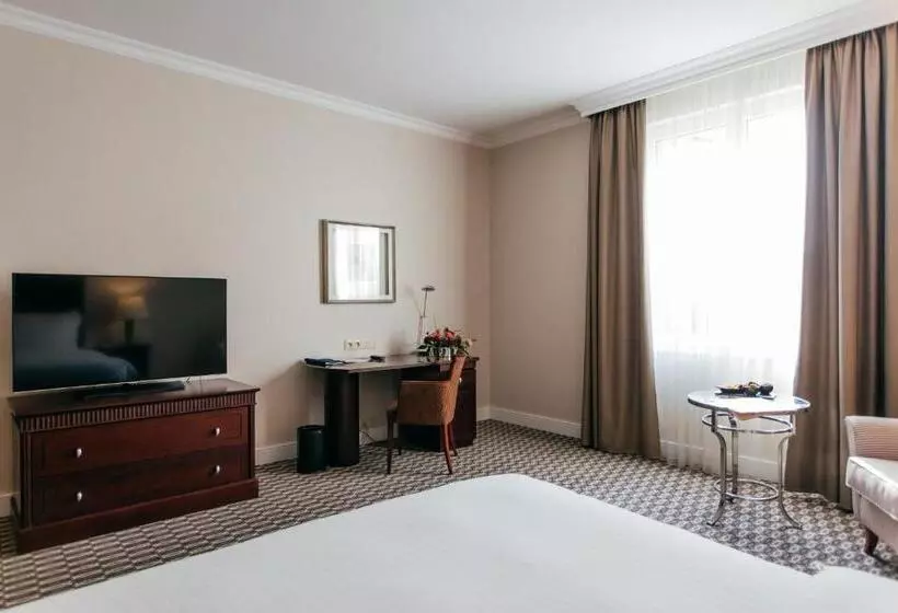 Radisson Blu Carlton Hotel, Bratislava