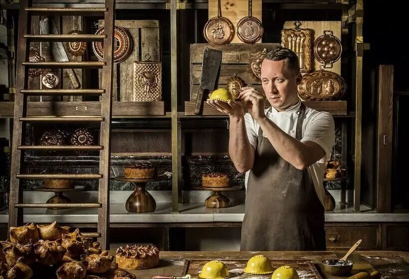 هتل Rosewood London