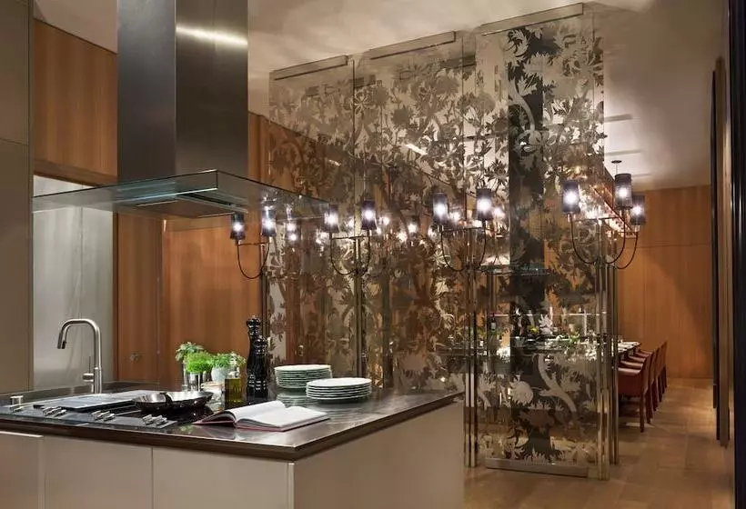 هتل Rosewood London