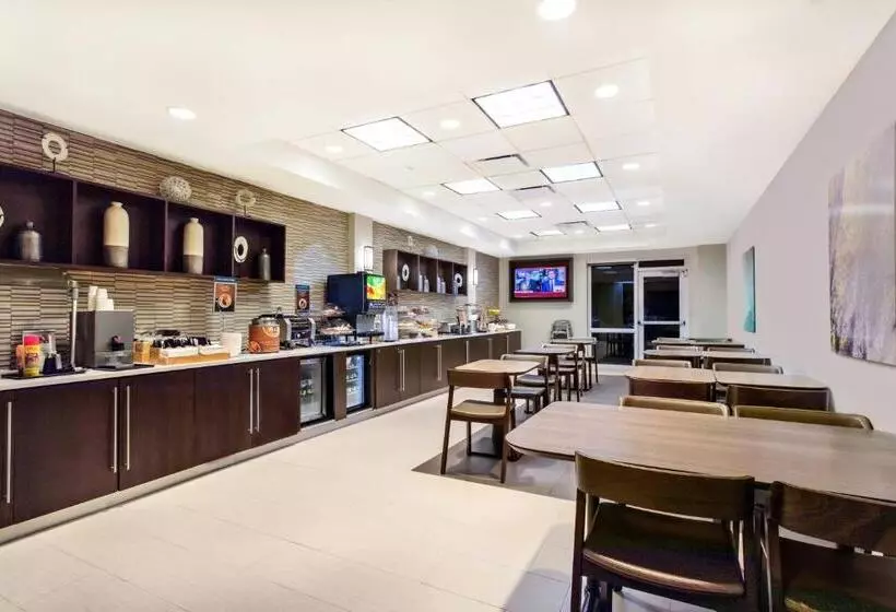 فندق Springhill Suites By Marriott Miami Airport South Blue Lagoon Area