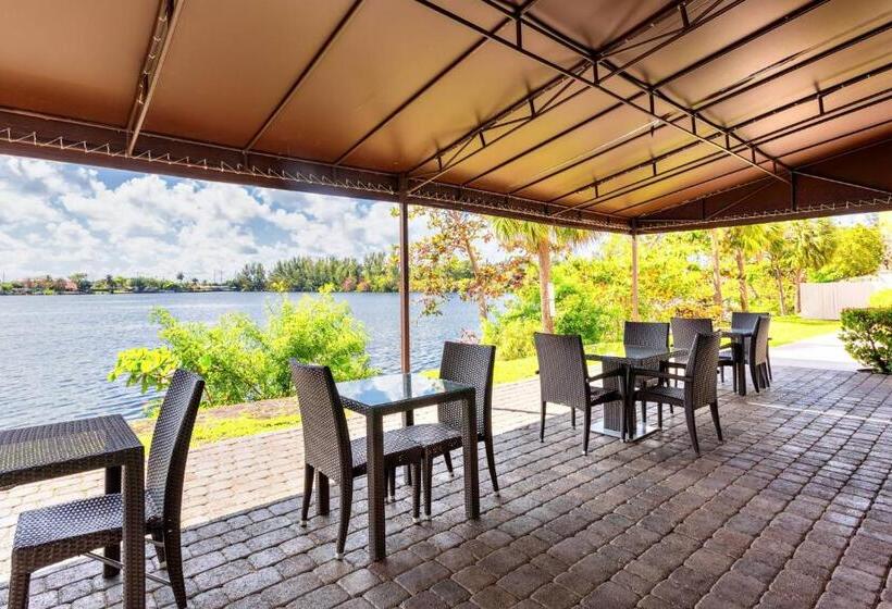 فندق Springhill Suites By Marriott Miami Airport South Blue Lagoon Area