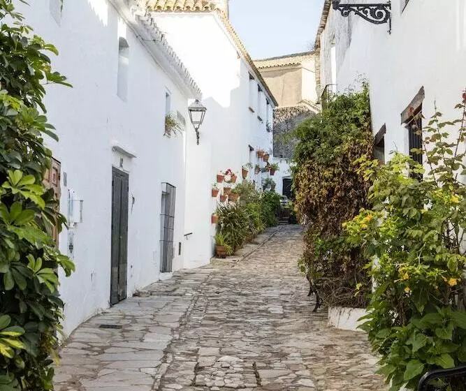 Tugasa Castillo De Castellar