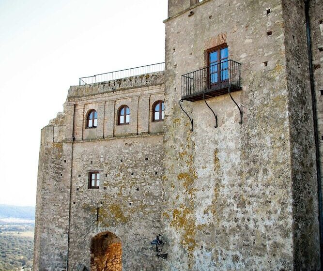 Tugasa Castillo De Castellar