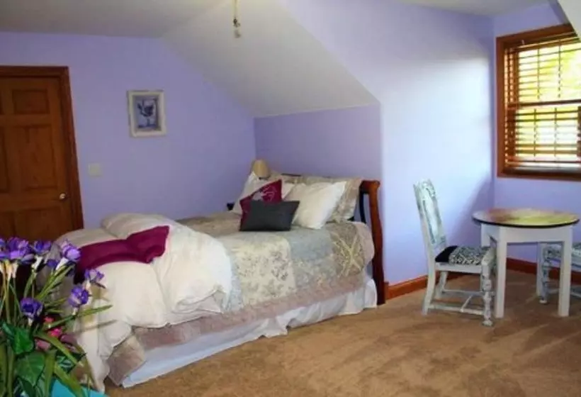 Aamiaismajoitus (B&B) Oak Creek Lodge