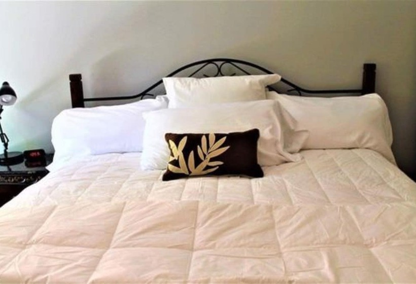 Bed and Breakfast Oak Creek Lodge