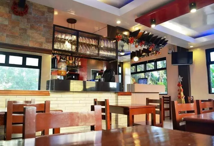 Casa Del Camba Hotel And Restaurant Near Hundred Islands