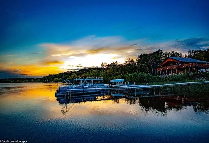 Hotelli Aj S Lodge And Oven