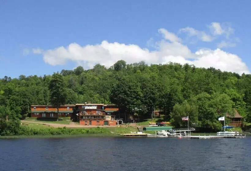 Hotelli Aj S Lodge And Oven