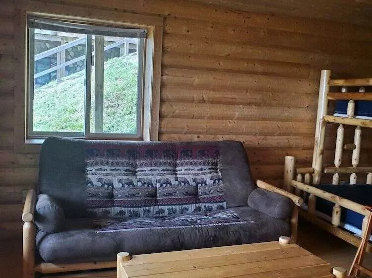 Hotelli Aqua Log Cabins Resort