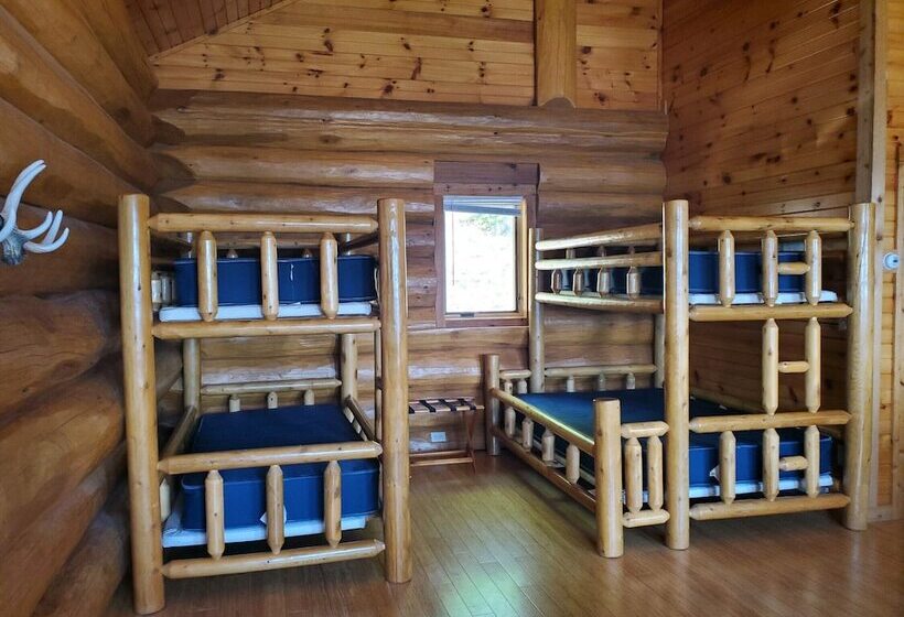 فندق Aqua Log Cabins Resort