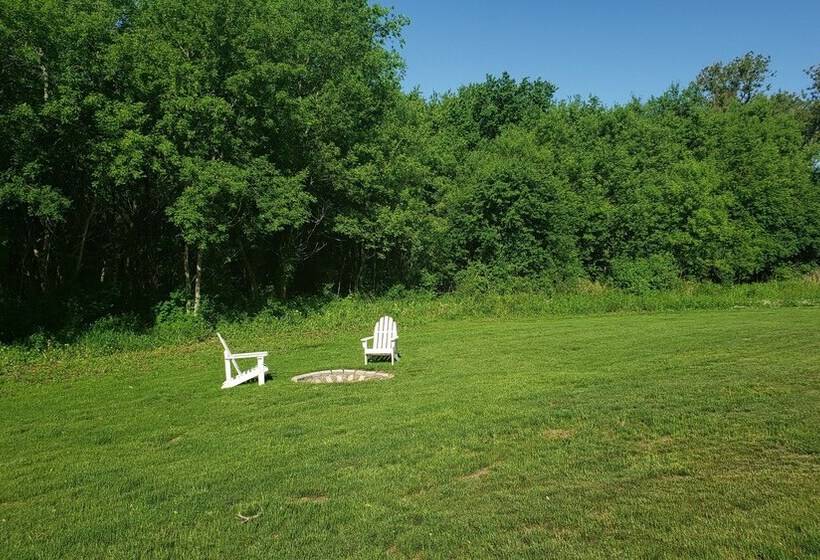 Manor On The Mile Two