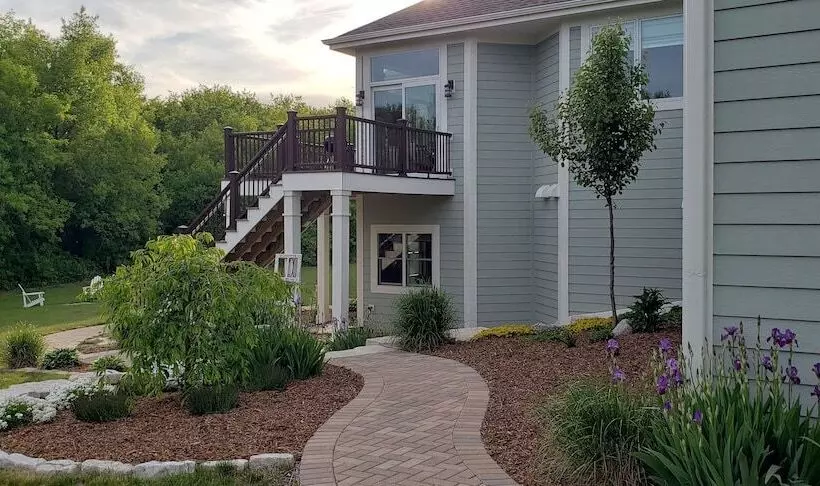 Manor On The Mile Two