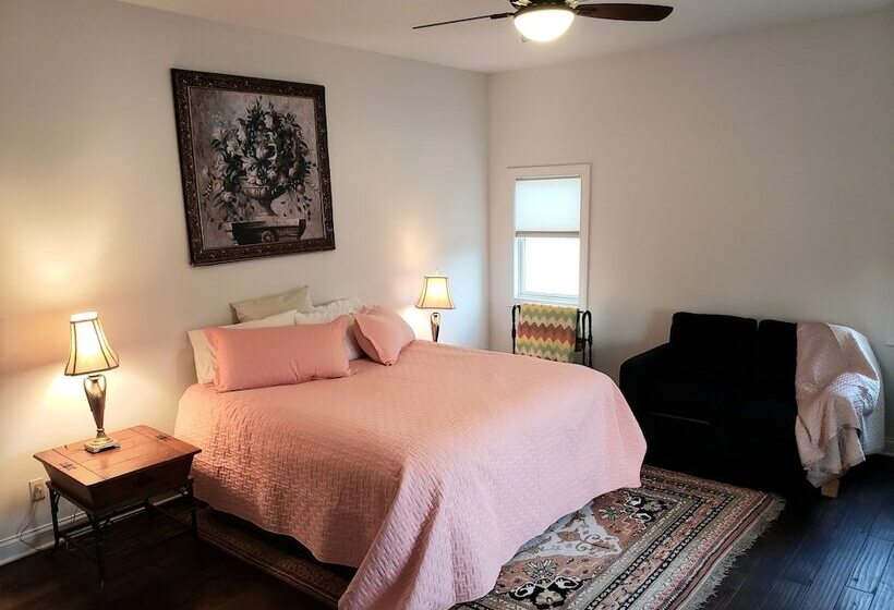 Manor On The Mile Two