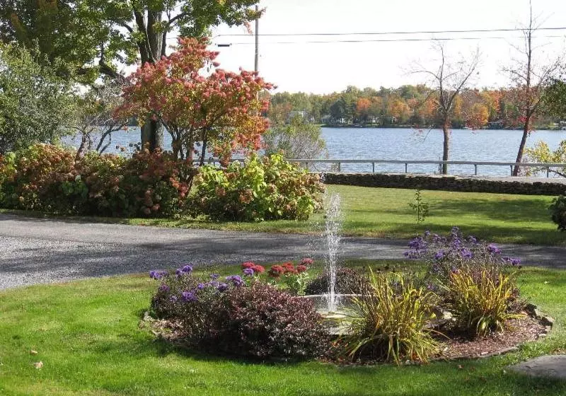 Mariaville Lake Bed And Breakfast