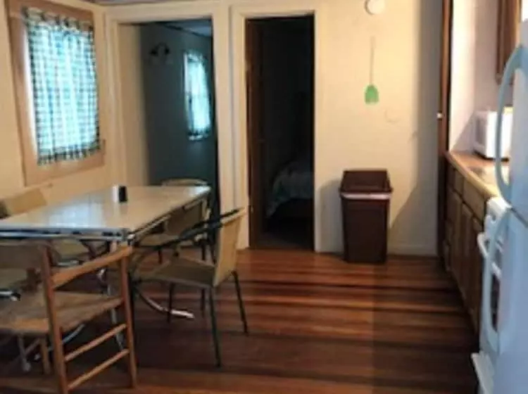 Riverbay Adventure Inn