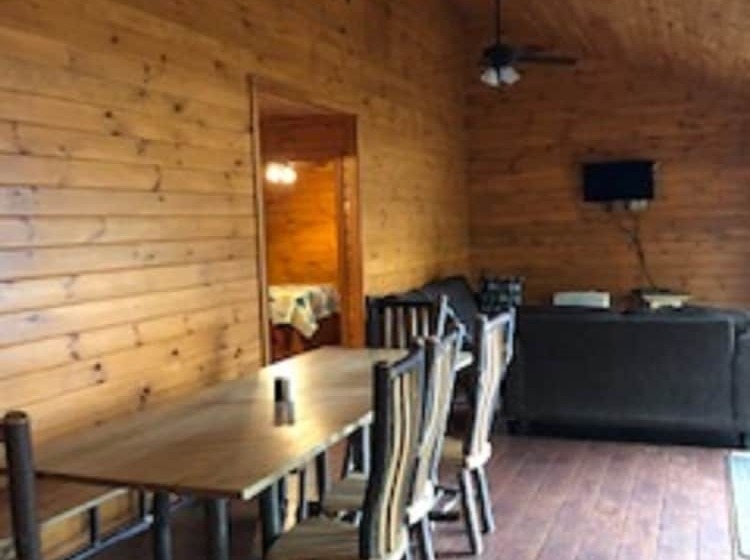 Riverbay Adventure Inn