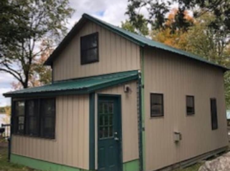 Riverbay Adventure Inn