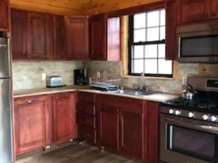 Riverbay Adventure Inn