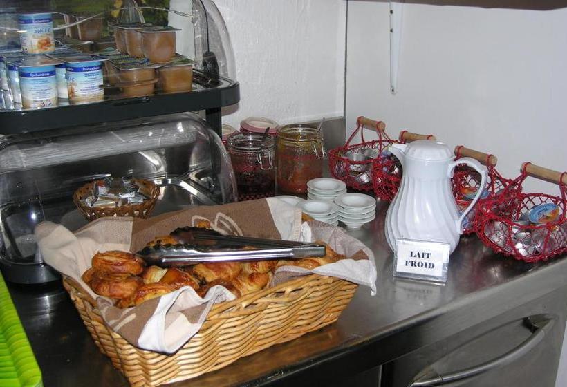 Abaca Ypua Hotel Restaurant