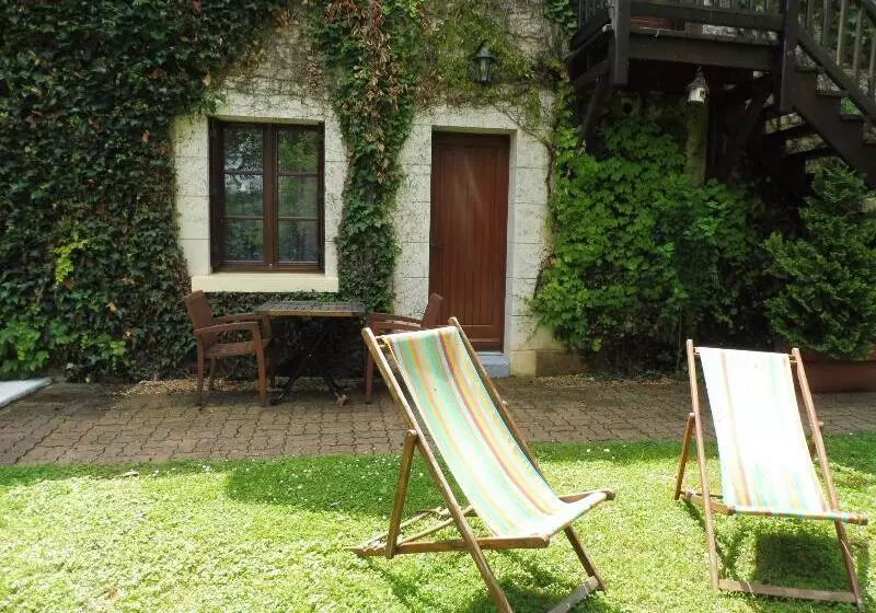 בית מלון כפרי Auberge De Launay