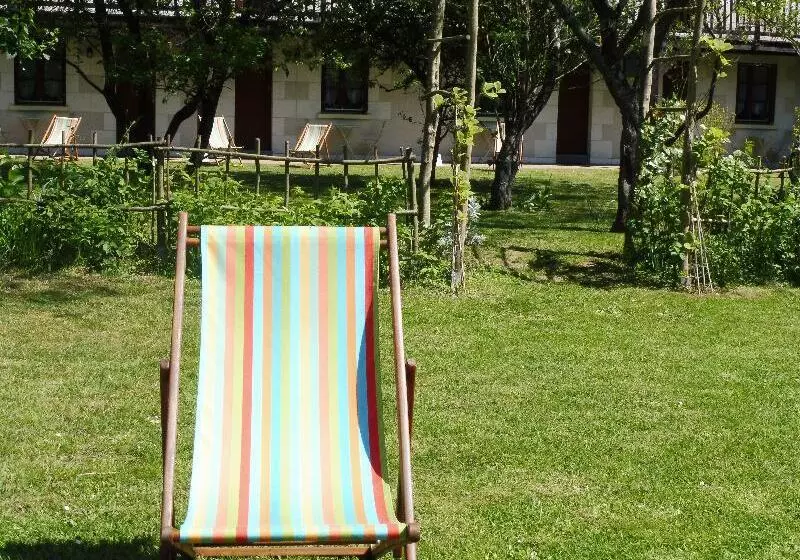 בית מלון כפרי Auberge De Launay