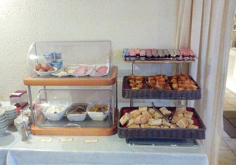 فندق Auberge De Launay