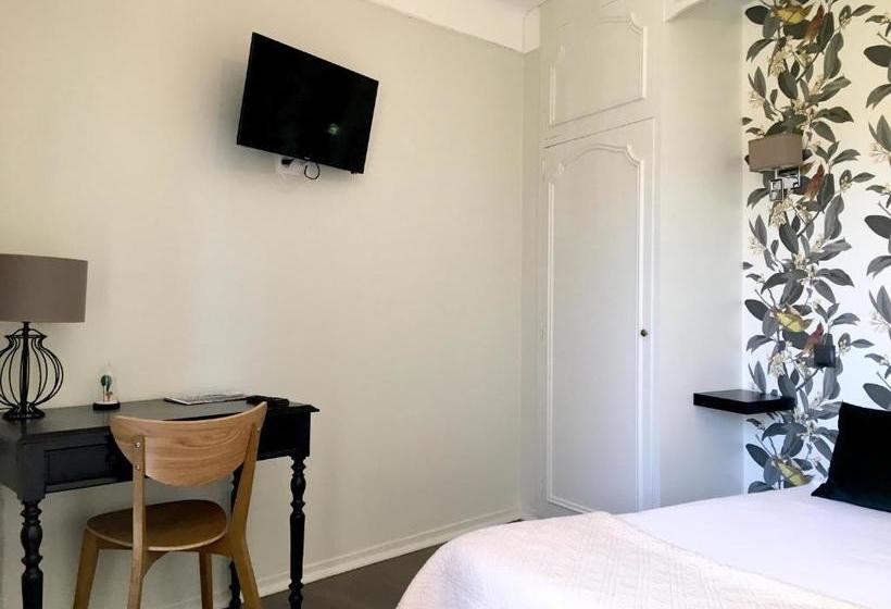 هتل Auberge Le Luberon