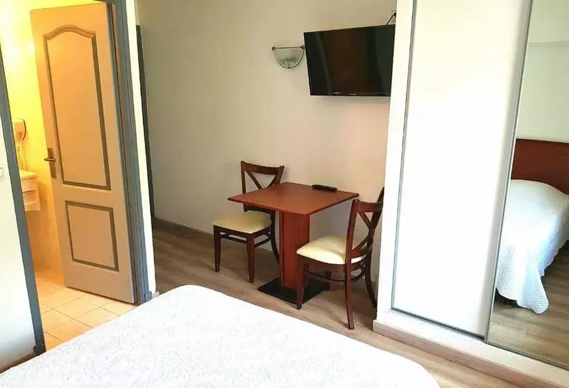 Отель Hôtel Restaurant Le Lachens